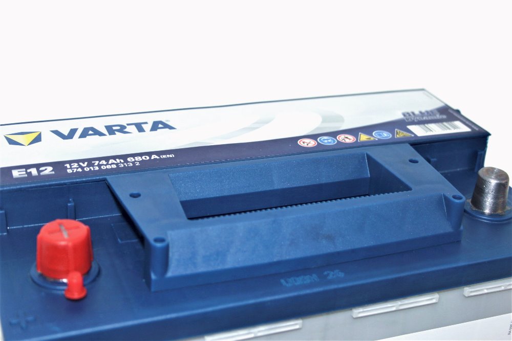 5740130683132 VARTA E12 BLUE dynamic E12 Batterie 12V 74Ah 680A